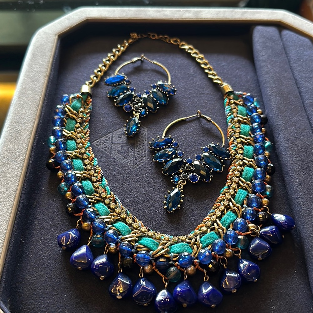NWT Faux Sapphire , American diamond and metallic bead necklace with earrings! - Picture 1 of 11